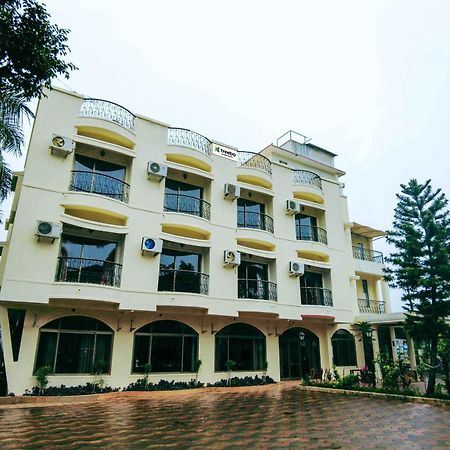 Treebo Reveniir Resort Lonavala Luaran gambar