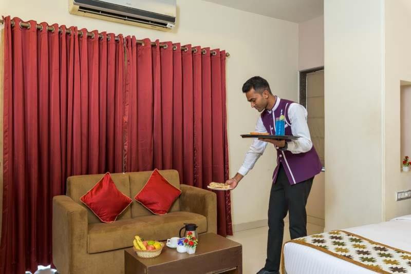 Treebo Reveniir Resort Lonavala Luaran gambar